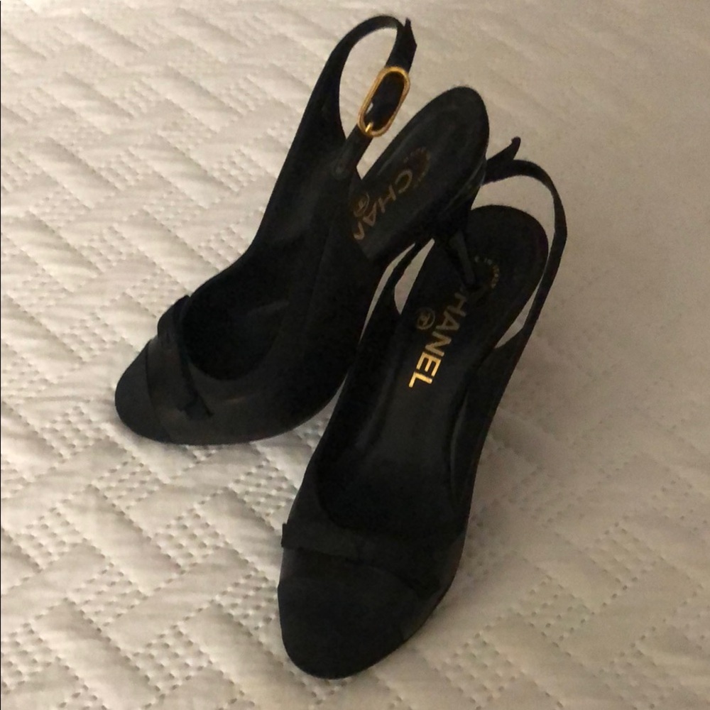 CHANEL Black Suede Slingback Heels
